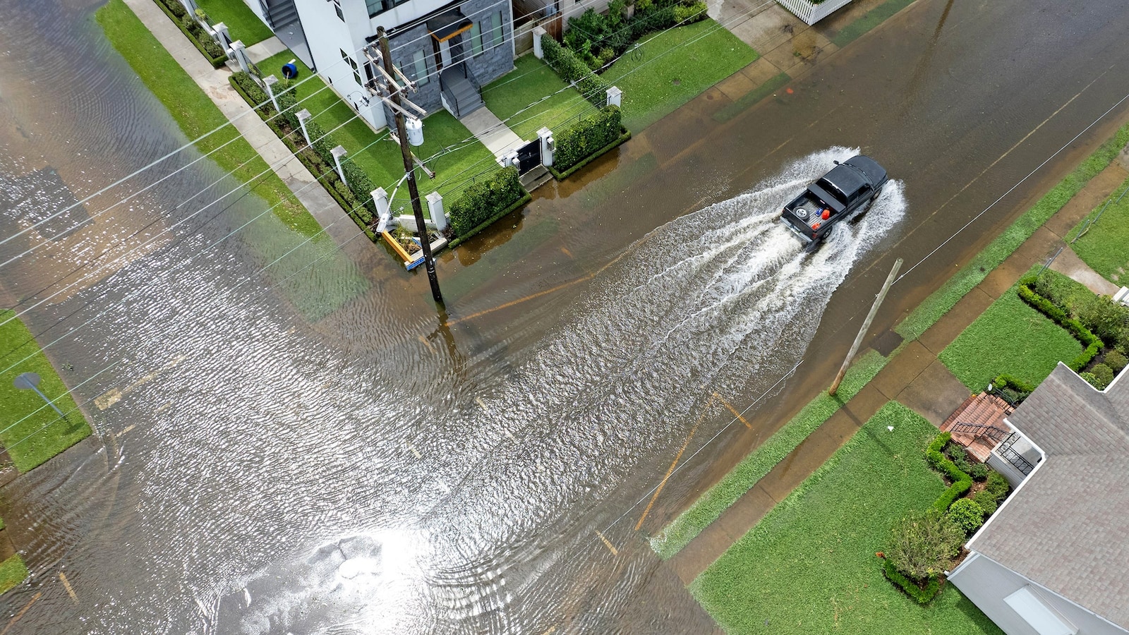 Featured image for "Rising Seas Threaten Major US Coastal Cities, Study Warns"