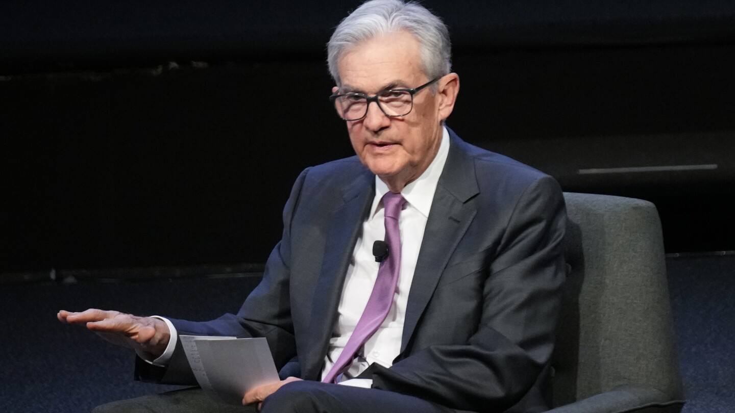 Federal Reserve Faces Uncertainty Amidst Economic Cloud and Interest Rate Surge