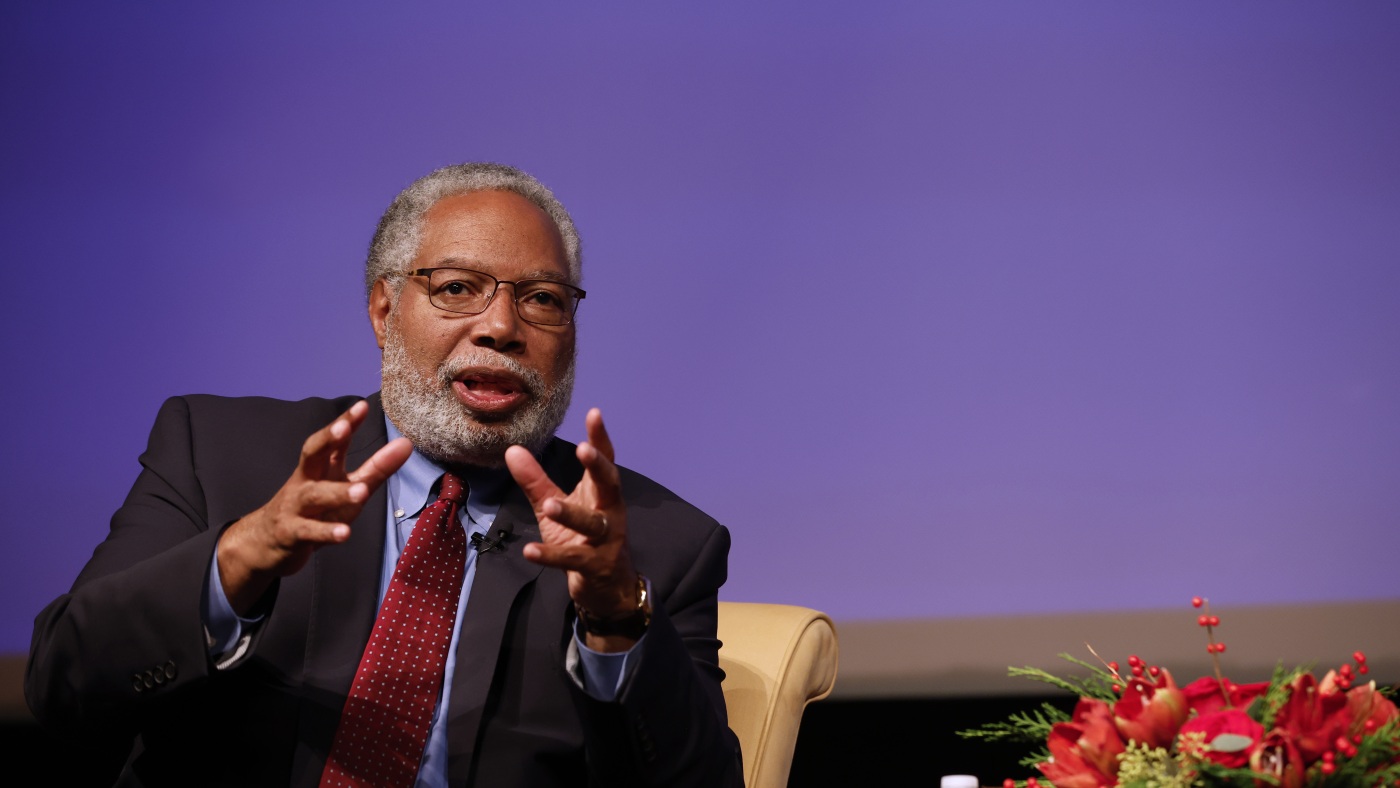 Featured image for Smithsonian Affirms Autonomy in Leadership and Operations