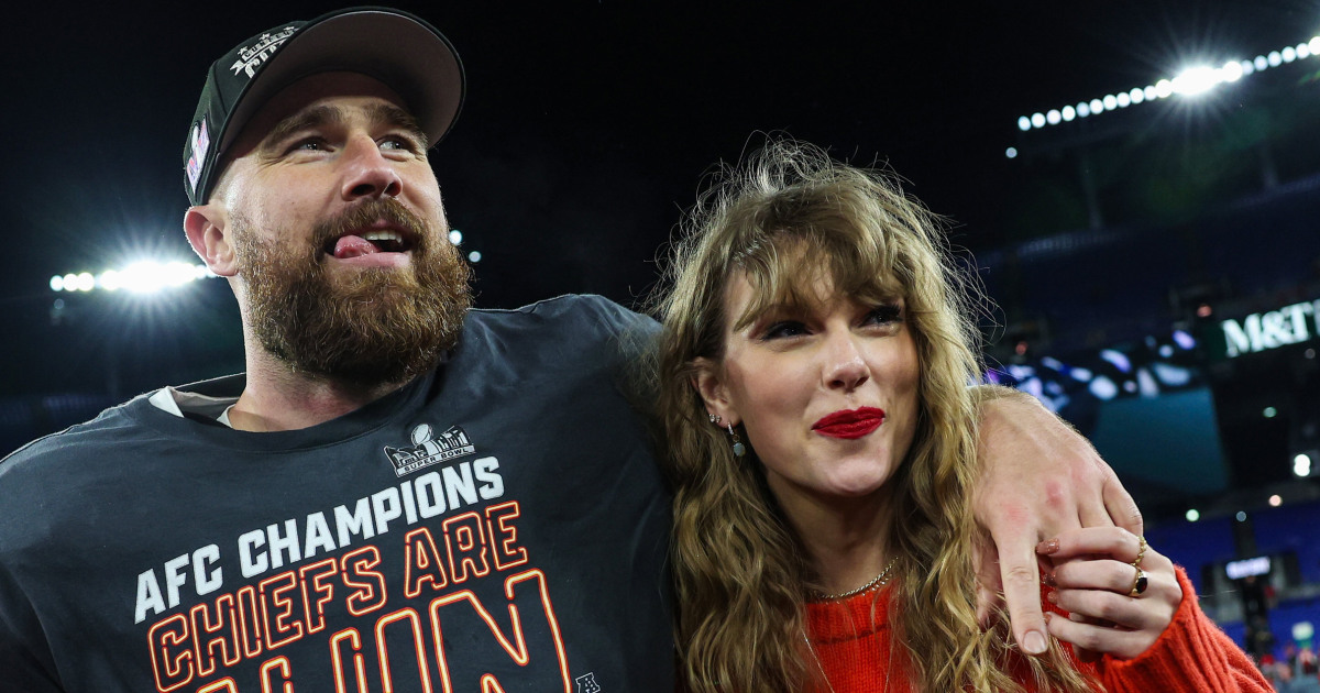 Featured image for Travis Kelce Dodges Taylor Swift Proposal Questions Amid Chiefs Roasts