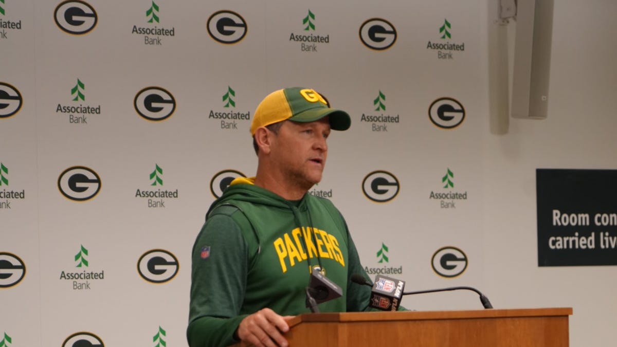 "Joe Barry Takes Responsibility for Packers' Inconsistent Defense"
