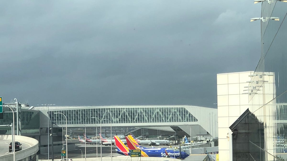 Severe weather causes thousands of flight cancellations across US.