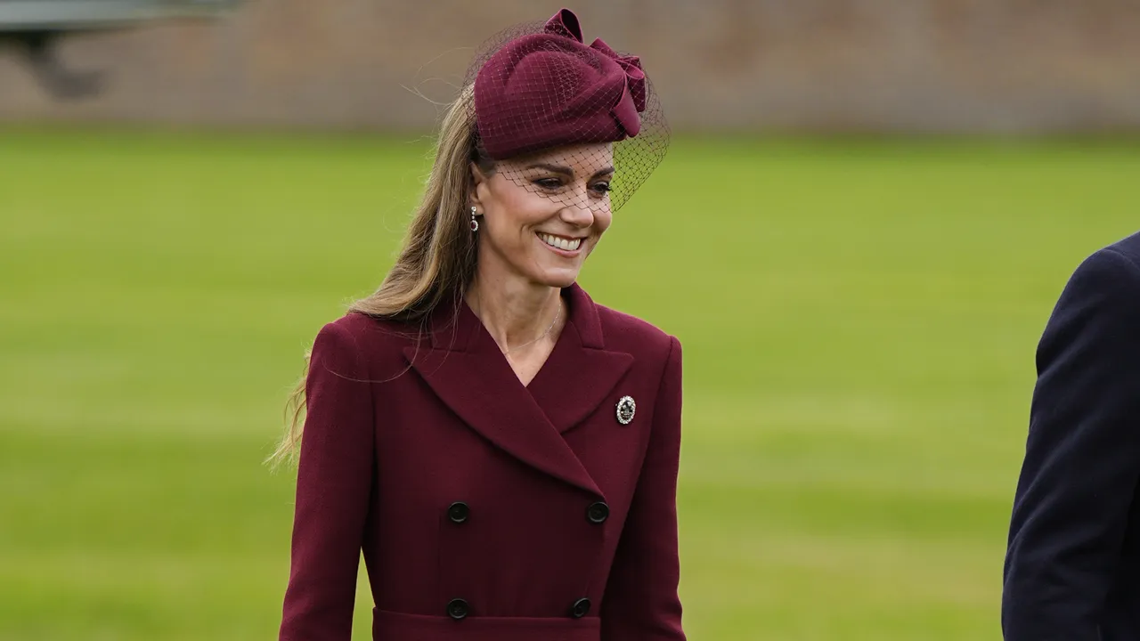 Featured image for Kate Middleton Shines in Tiara and Brooch Tribute at U.S. State Dinner