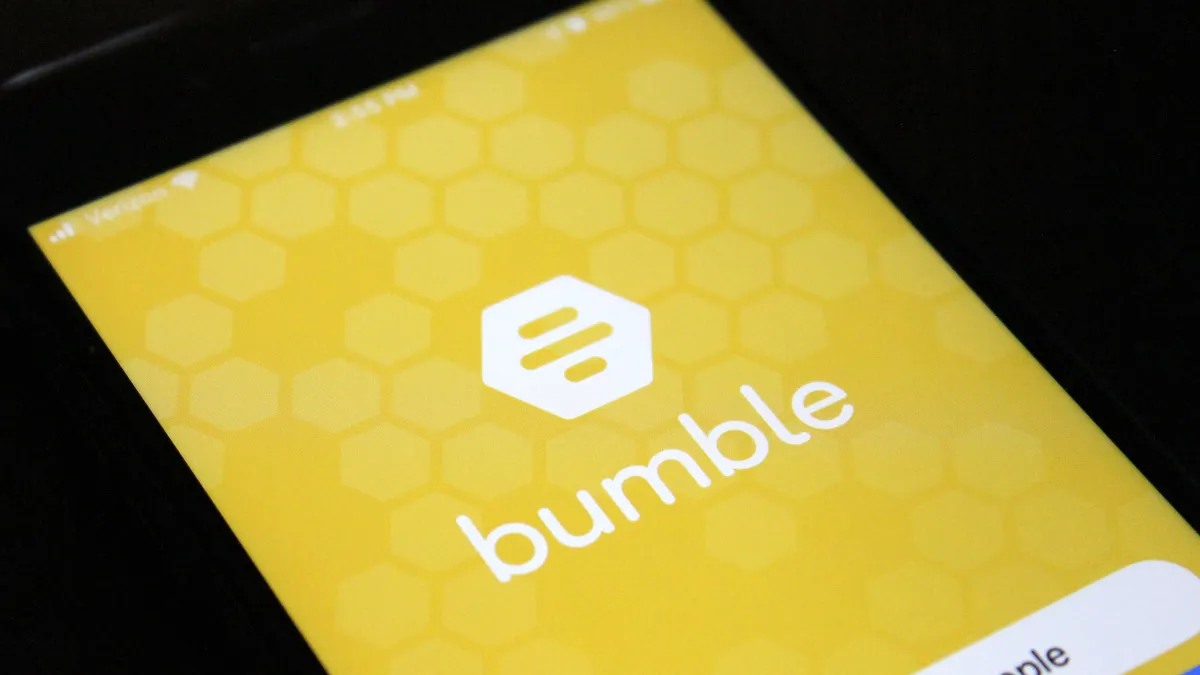 Featured image for Bumble tests separate app for finding friends.