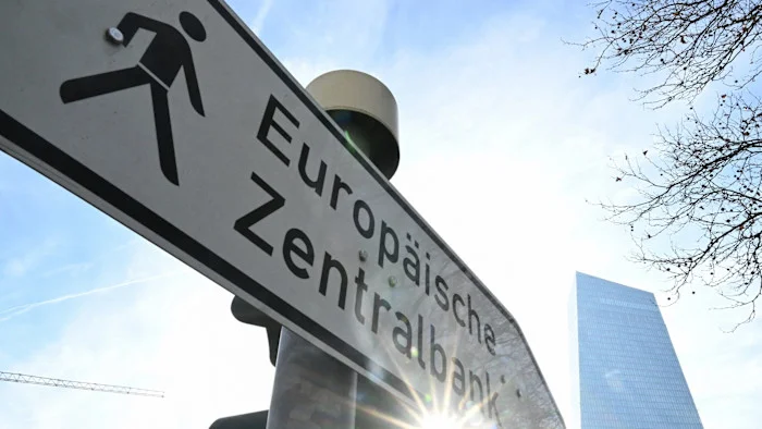 ECB Holds 2% Rate as Energy Shock Tests Inflation Outlook