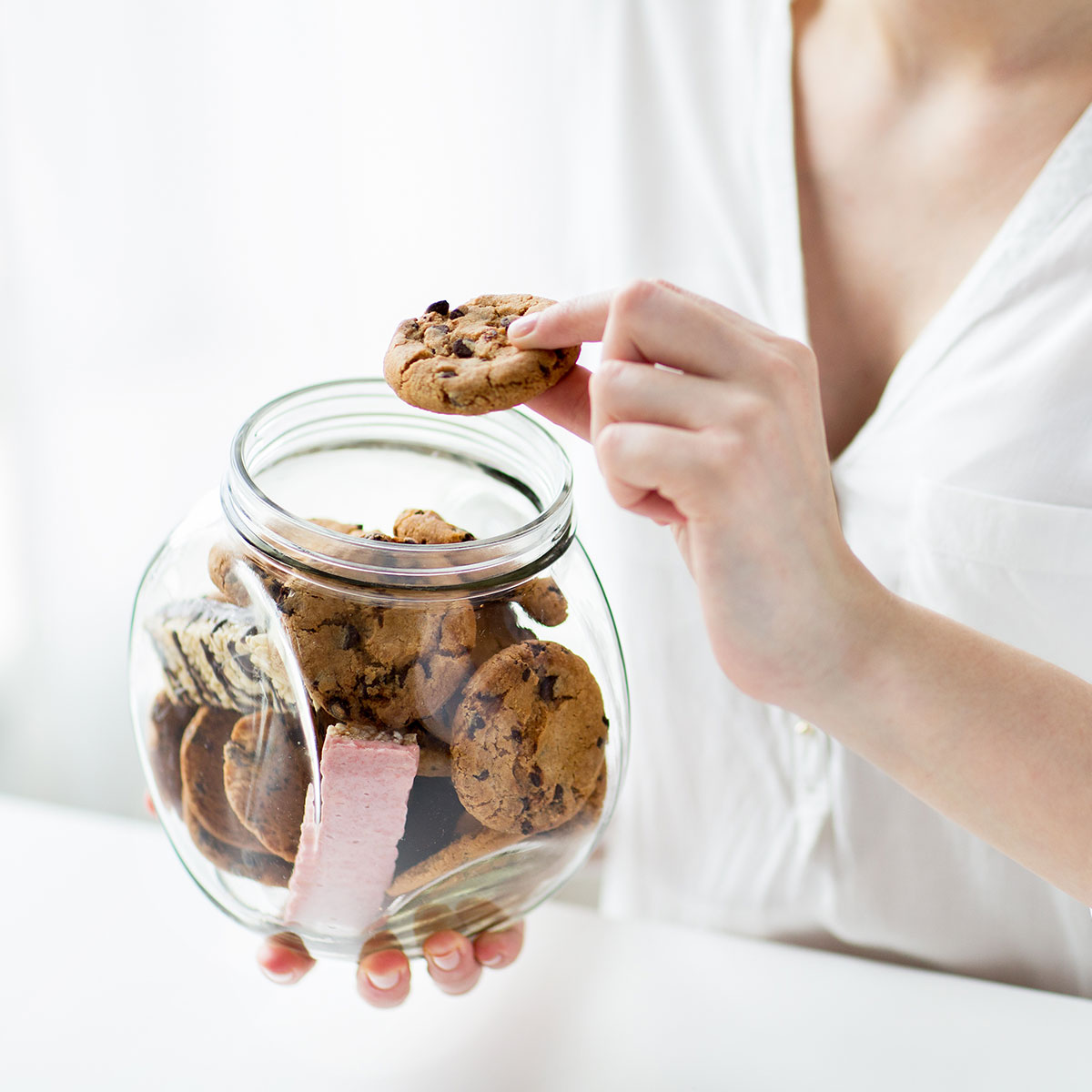 Featured image for 2-Ingredient Cookies: The Ultimate Weight Loss Snack, According to Nutritionists