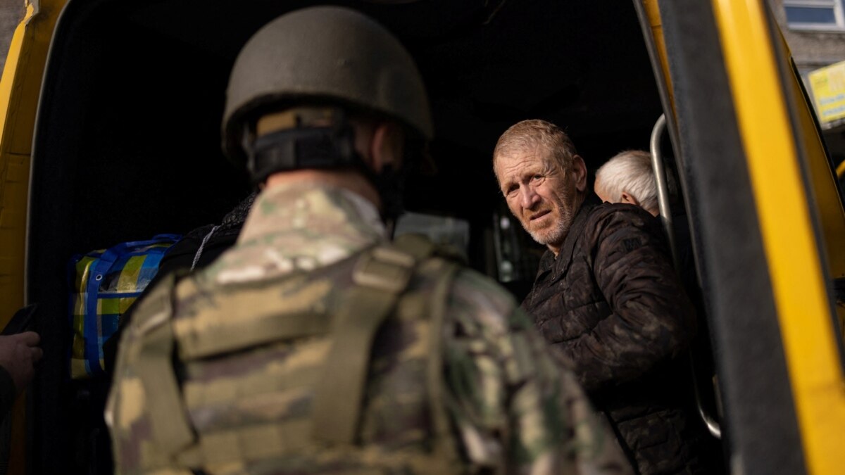 Russia Evacuates Thousands in Anticipation of Counteroffensive in Southern Ukraine