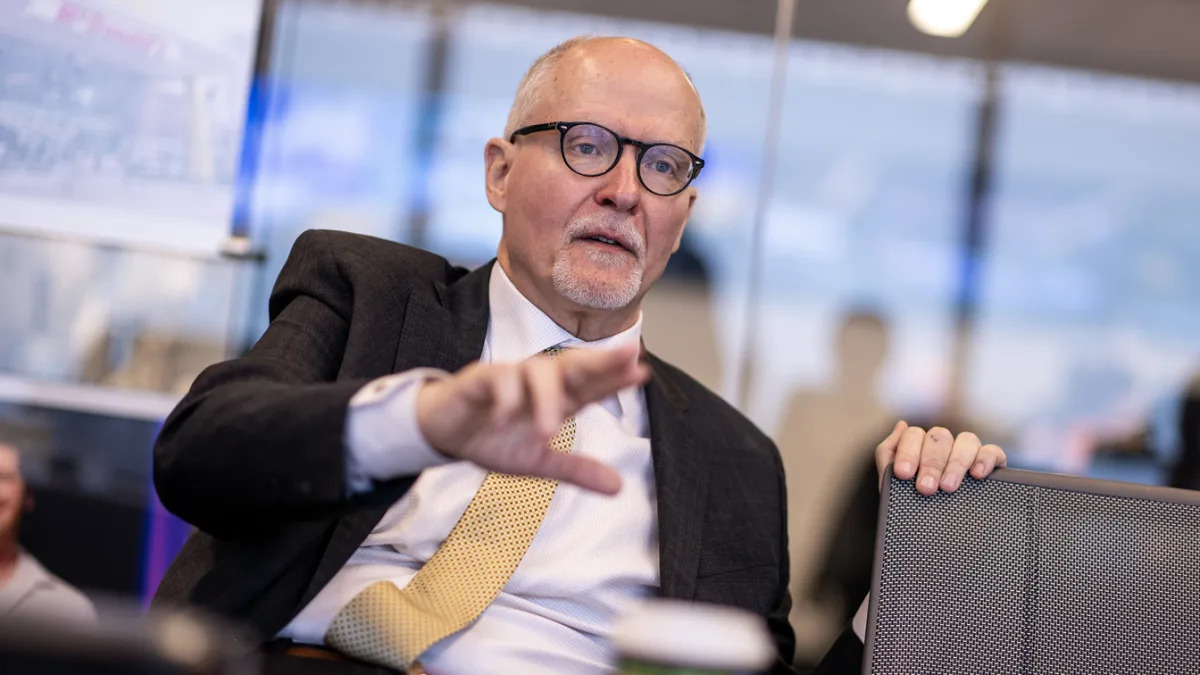Paul Vallas' Wonkery and Collaborative Leadership: A Solution for Chicago's Problems?