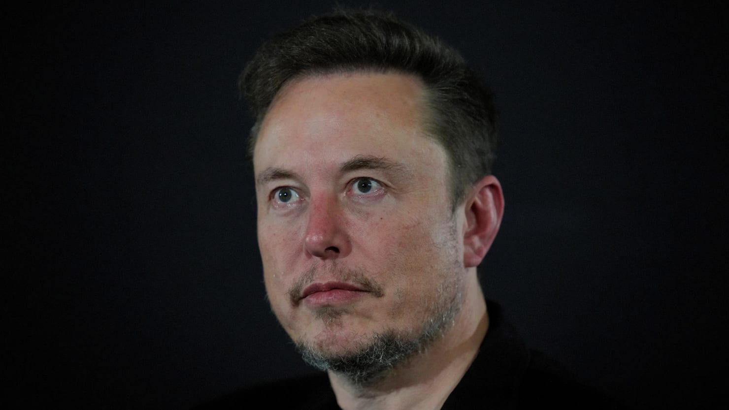 Elon Musk Deletes Criticism of Jeff Bezos' Ex-Wife's Charitable Donations