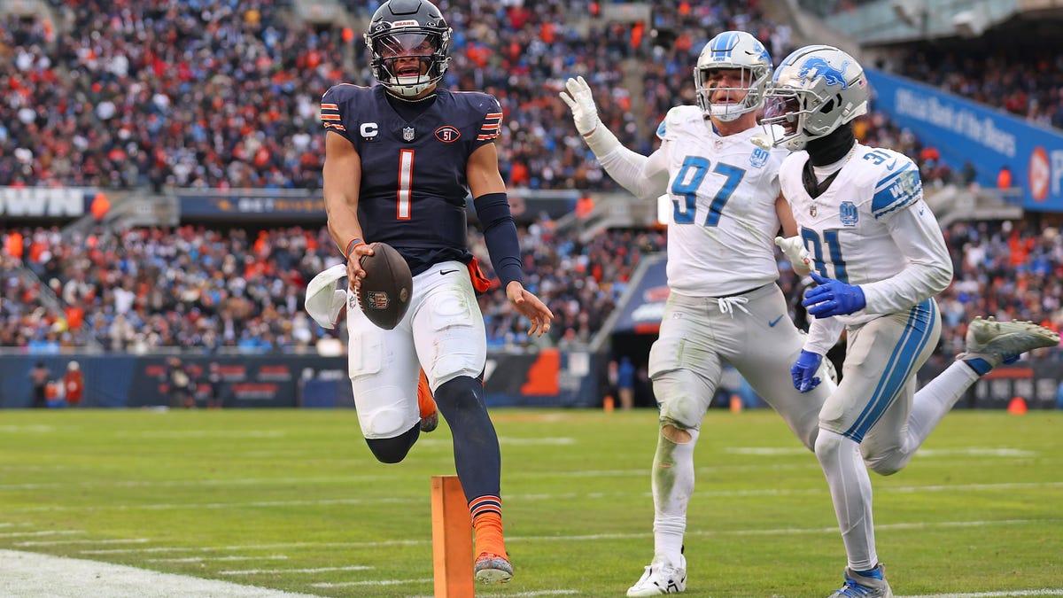"Detroit Lions Suffer Crushing Defeat to Chicago Bears in Week 14 Showdown"