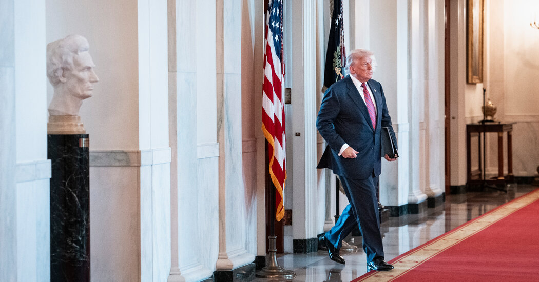 Trump's AI Strategy: Deregulation and Export Boosts to Lead the Global Race