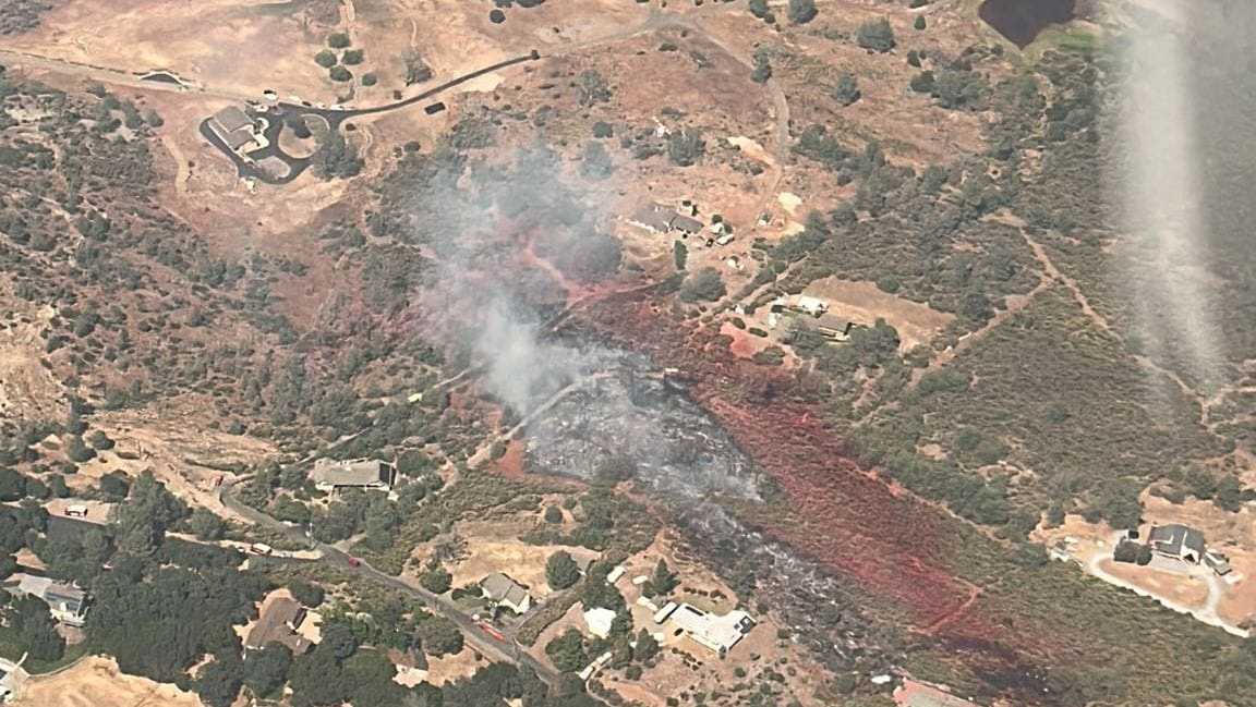 Featured image for Firefighters contain multiple fires in El Dorado County