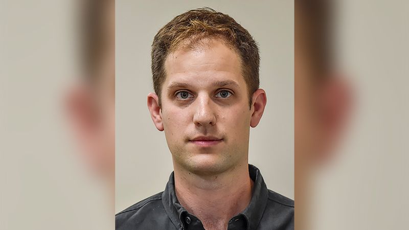 Wall Street Journal Reporter Detained in Russia for Espionage