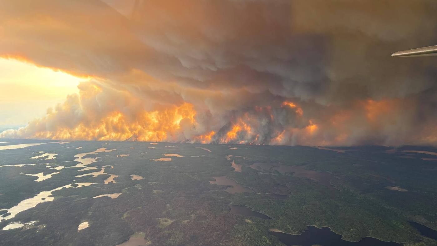 Featured image for Canadian Wildfire Smoke Threatens U.S. Air Quality