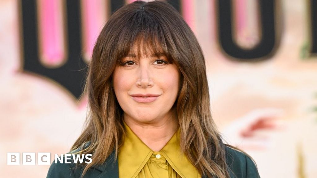 Featured image for Ashley Tisdale Opens Up About Leaving a Toxic Mom Group