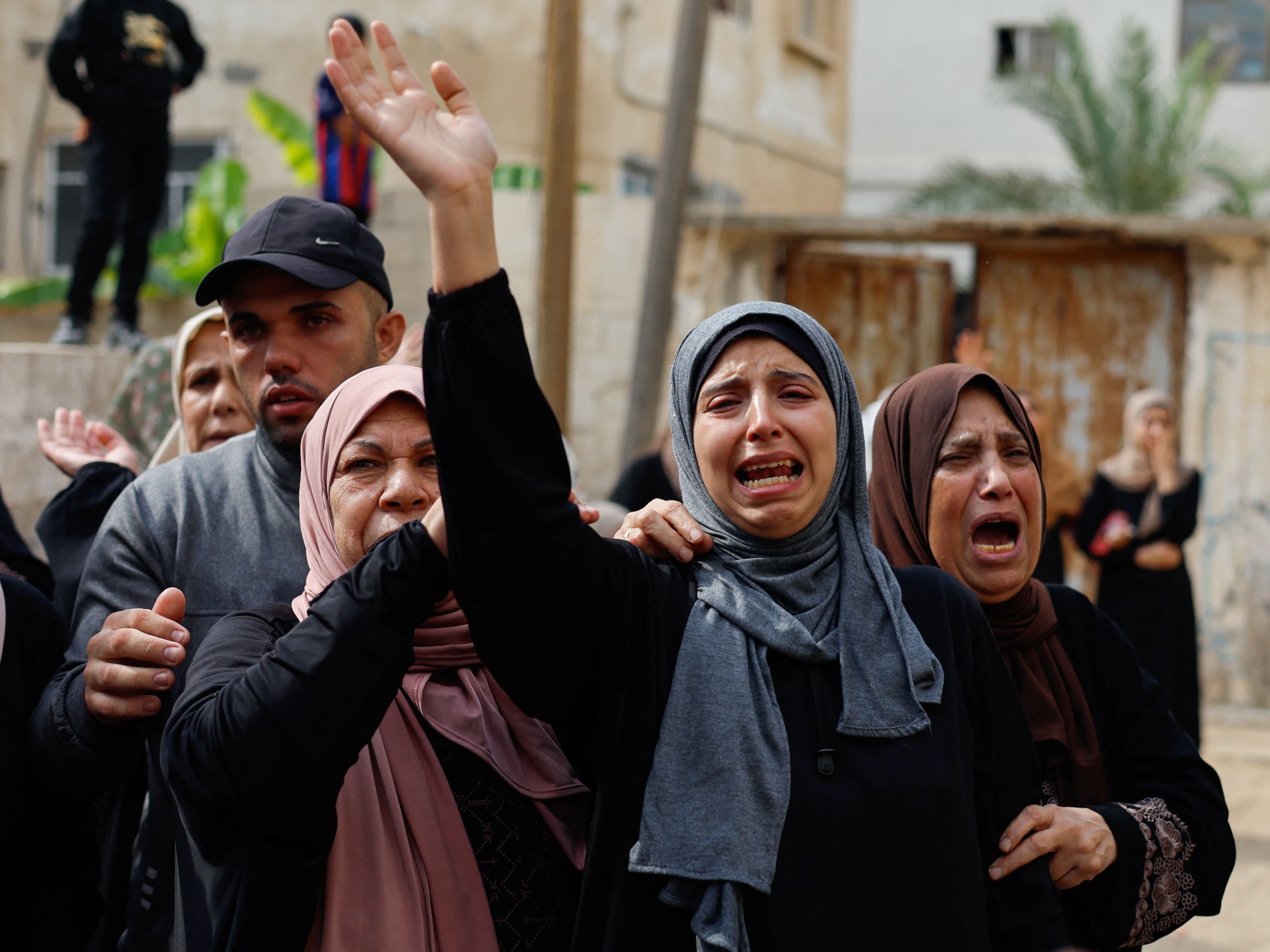 UN Rapporteur Urges Support for Israelis and Palestinians Amidst Conflict