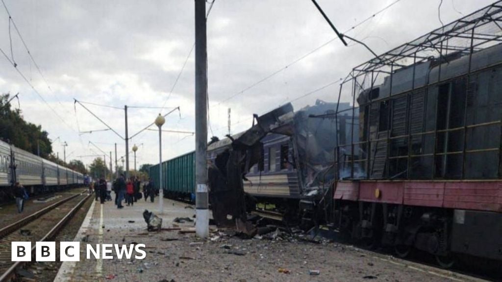 Dozens Injured in Russian Attacks on Ukrainian Railway Stations