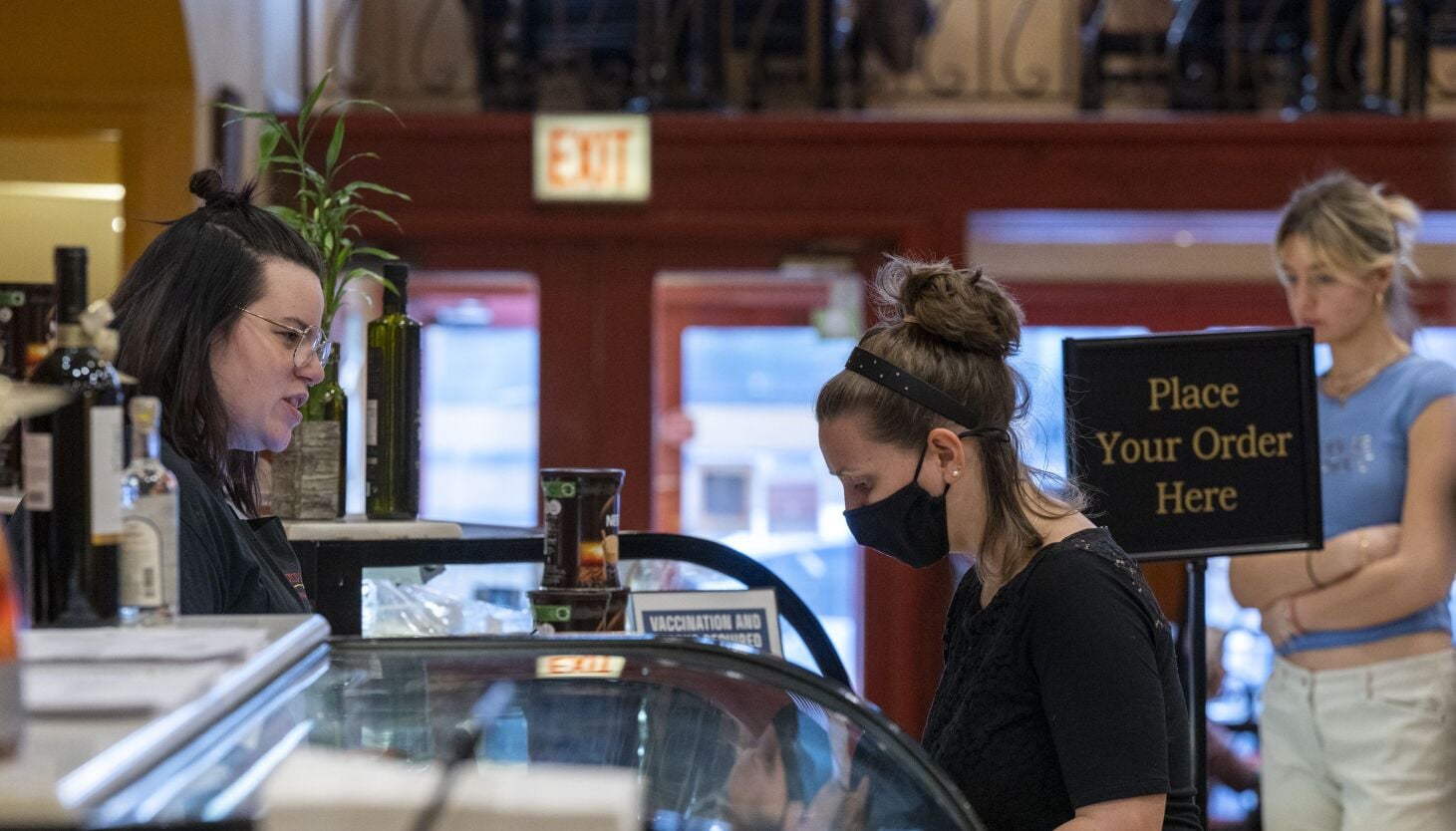 Featured image for Chicago Implements 10-Day Paid Leave Policy for All Workers