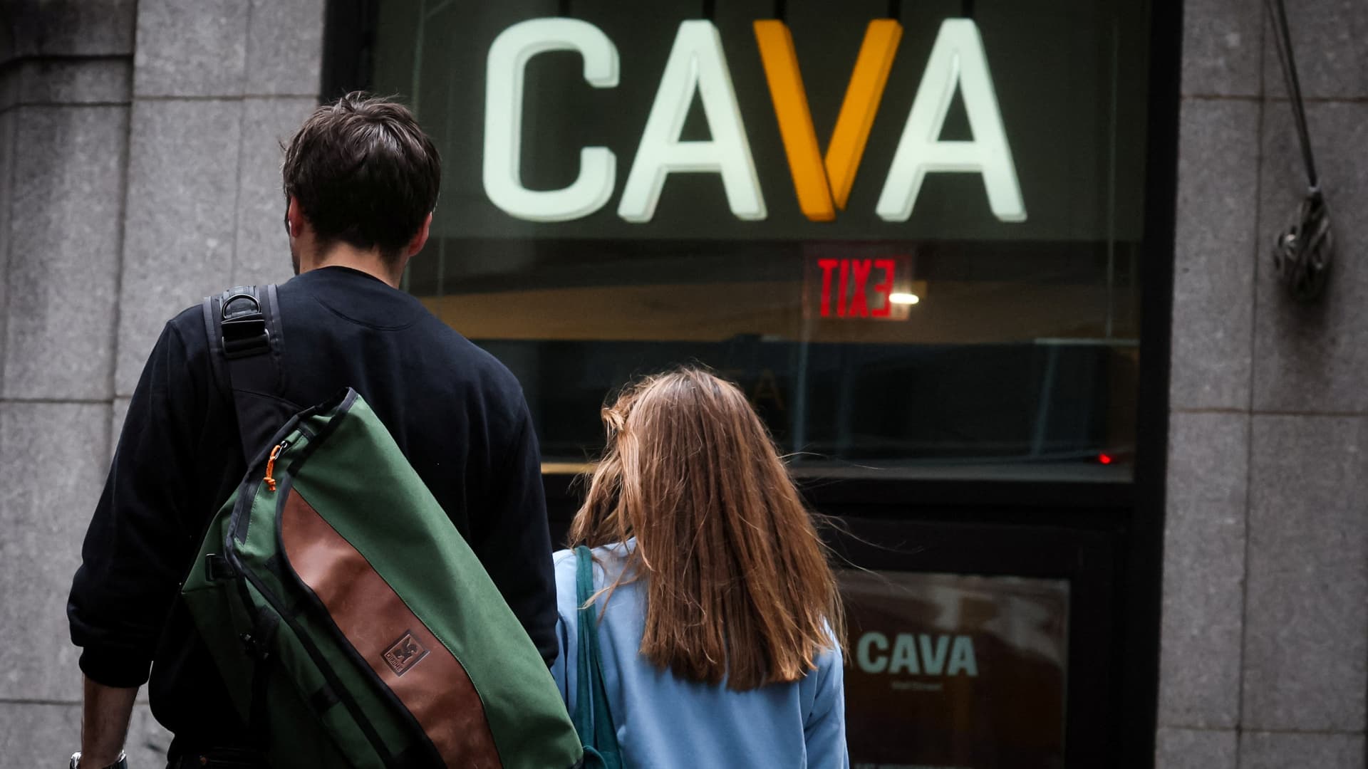 Featured image for Cava Shares Drop as Company Cuts Forecast Due to Sluggish Sales
