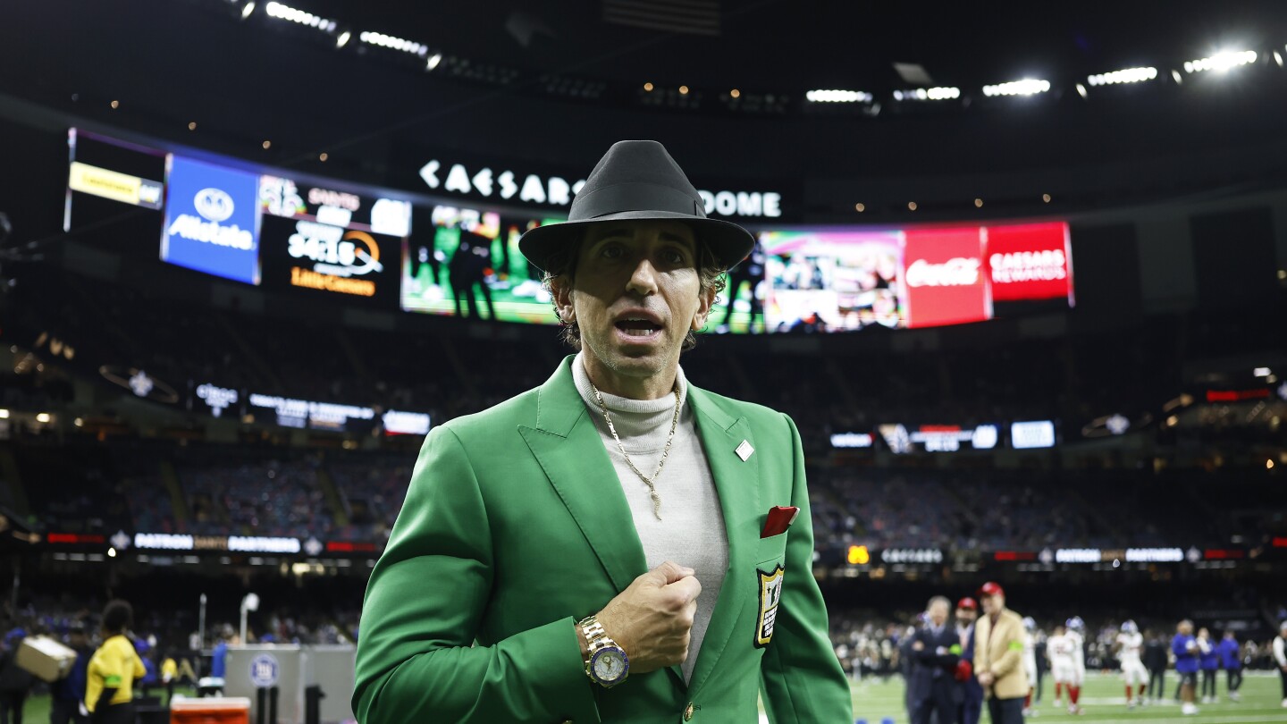 Featured image for Tommy DeVito's Reconciliation and Surprise Pizzeria Visit