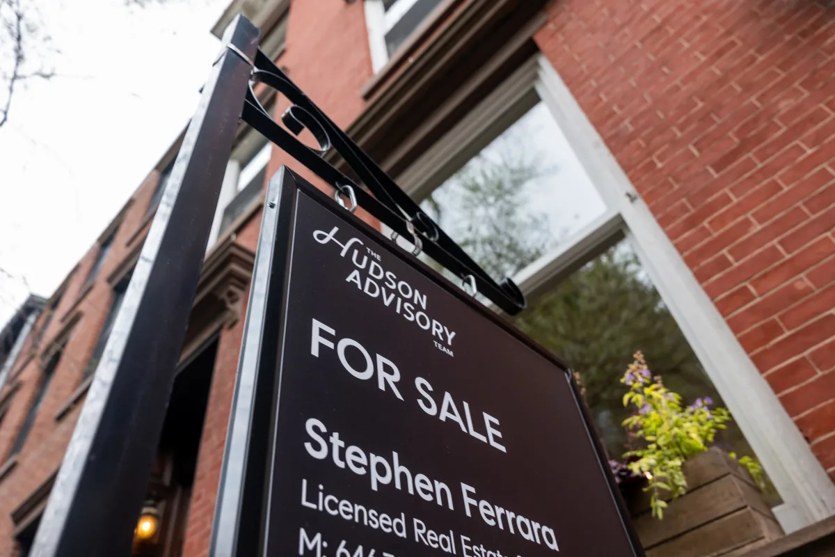 "Record High Mortgage Rates Pose New Challenges for Spring Home Buyers"