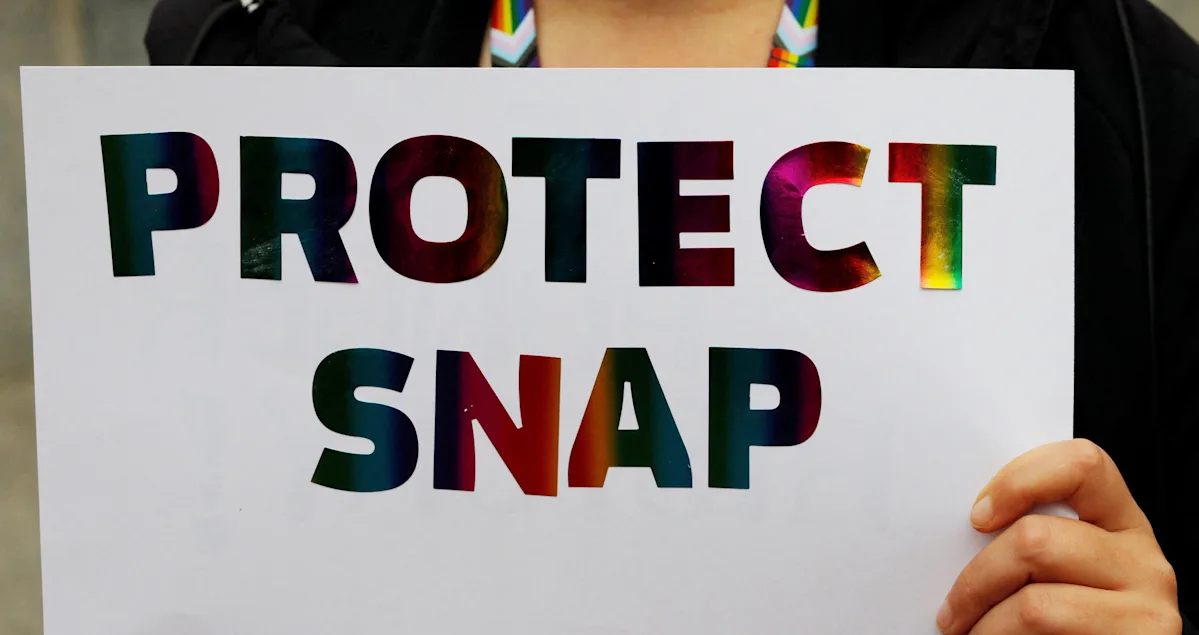 White House Confirms Continued SNAP Benefits Amid Political Disputes