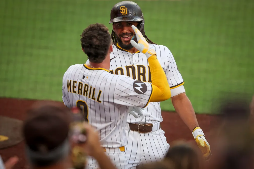 Featured image for Padres' comeback keeps playoff hopes alive after Diamondbacks' elimination