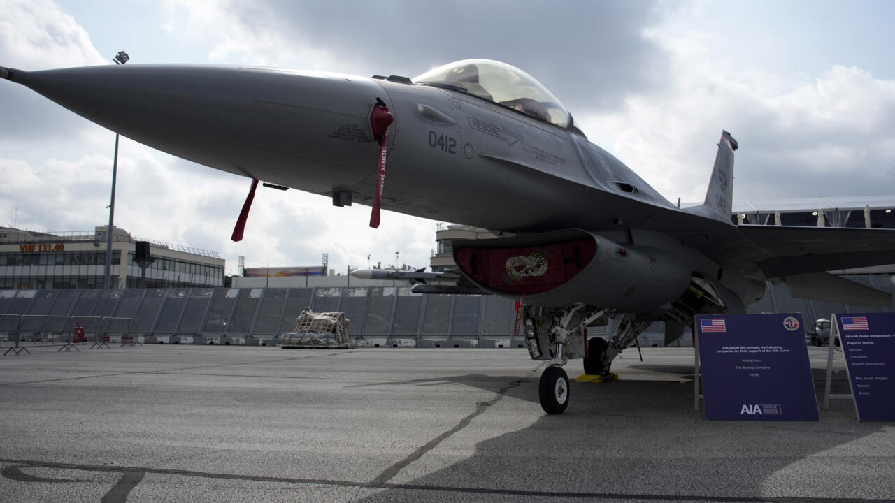 "US Deploys F-16 Fighter Jets to Strait of Hormuz Amid Iran's Attack on Oil Tanker"