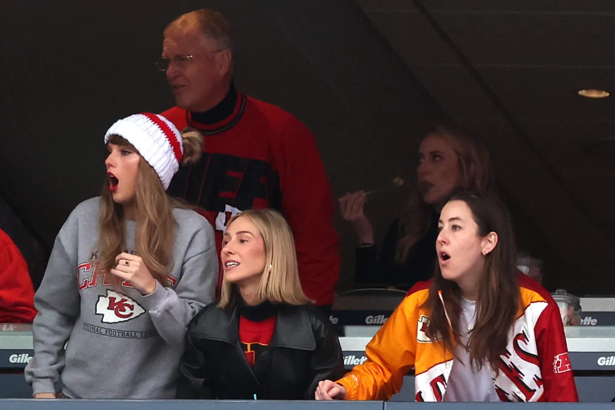 Taylor Swift's Chart Dominance Blocks Kelce Brothers' No. 1 Dreams