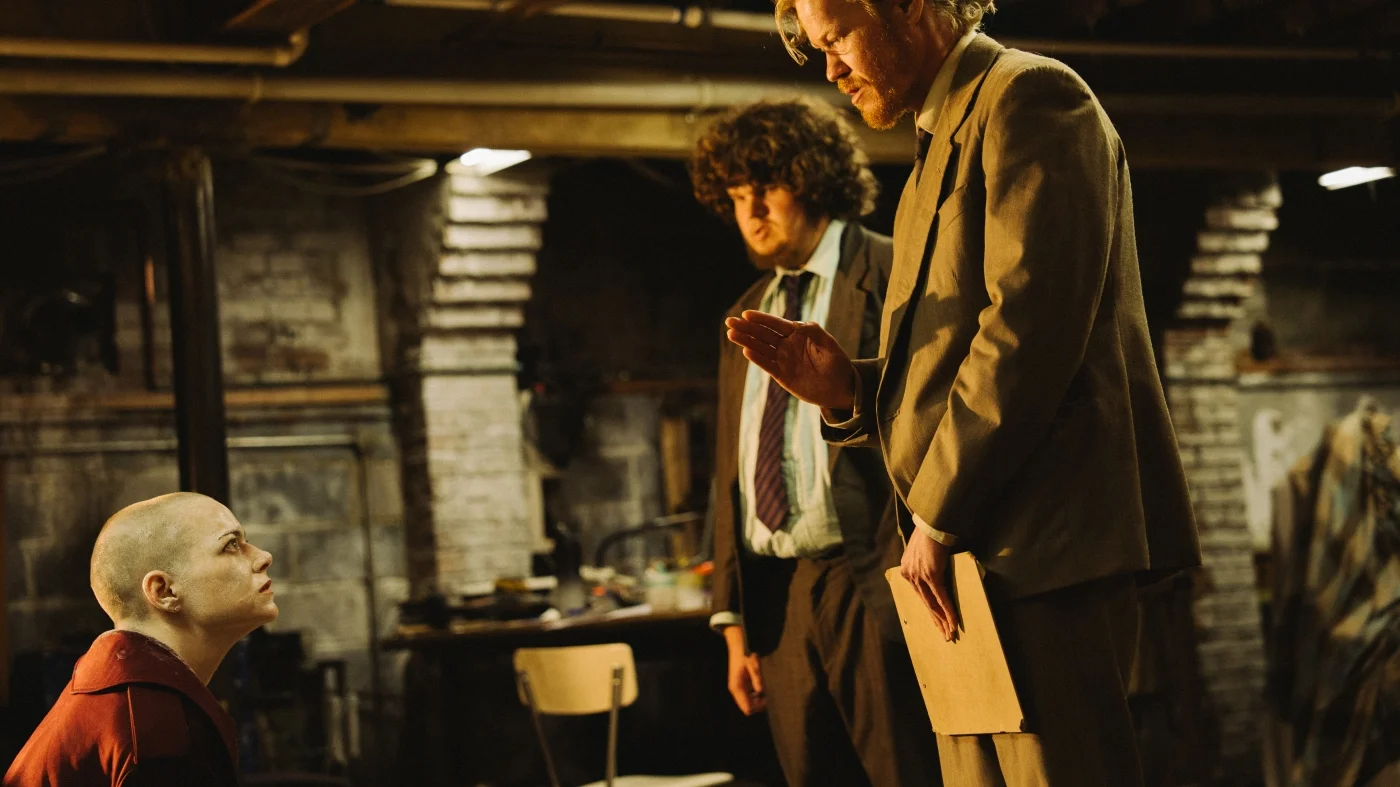 Featured image for Emma Stone Stars in 'Bugonia,' a Climate-Themed Oscar Contender