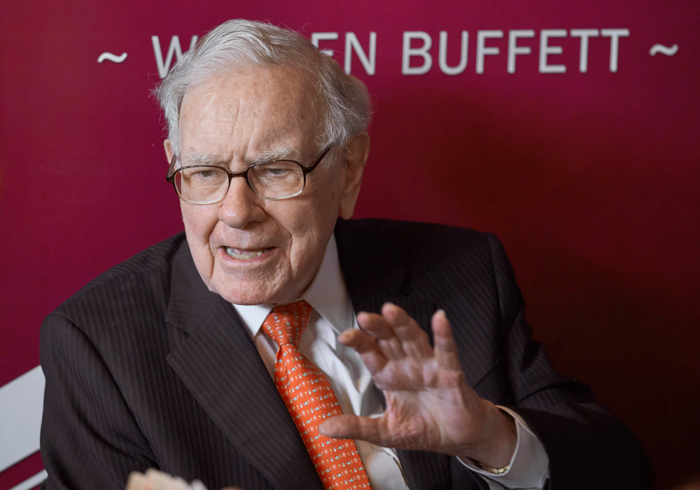 Featured image for Warren Buffett's Timeless Advice on Legacy and Wealth Distribution