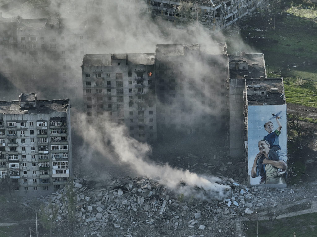 Featured image for The Devastation of Bakhmut: A Symbol of the Ongoing Russia-Ukraine Conflict.