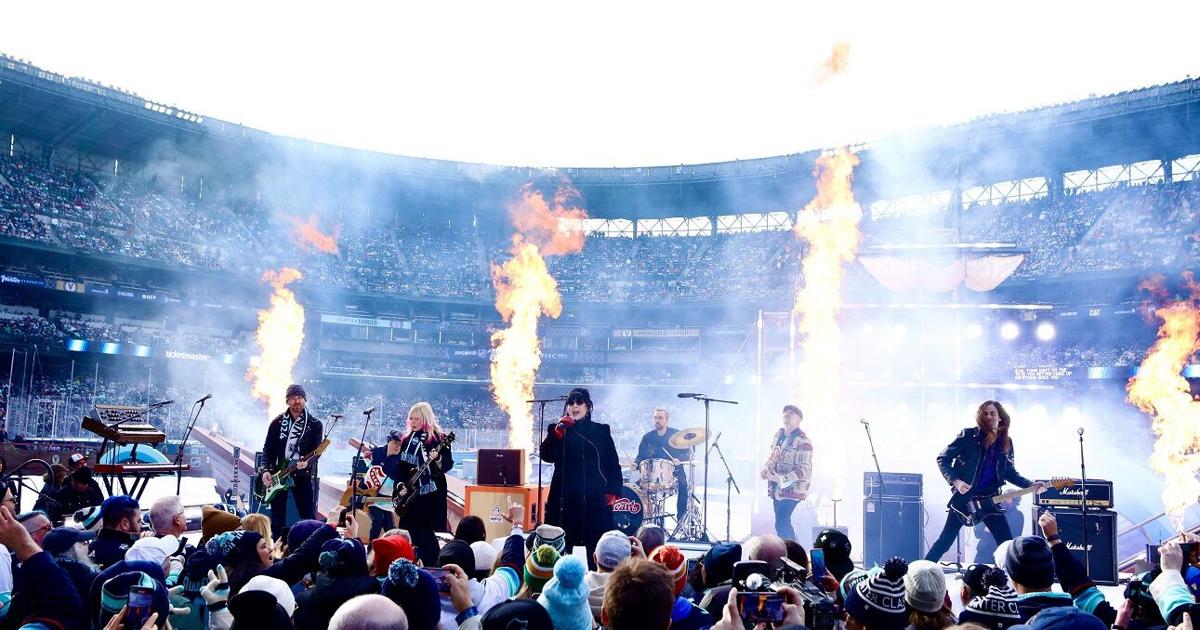 Featured image for "Iconic Rock Bands Heart and Cheap Trick Announce Summer Tour Dates"