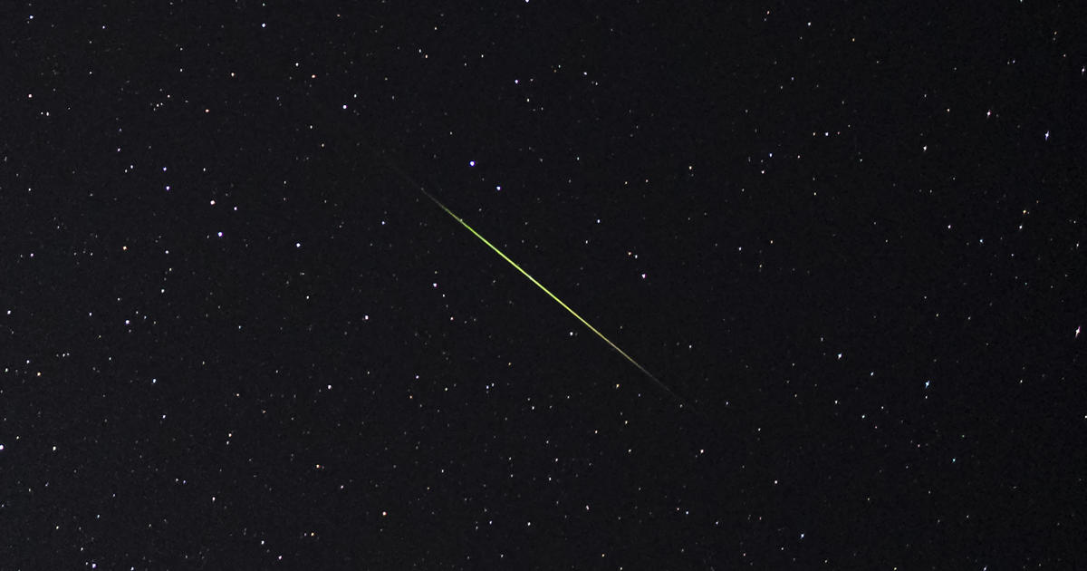 "Blazing Fireball Lights Up Mid-Atlantic Sky at Record Speed"