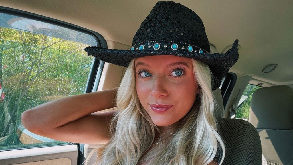 Featured image for Tragic Loss: YouTube Star Annabelle Ham Passes Away at 22