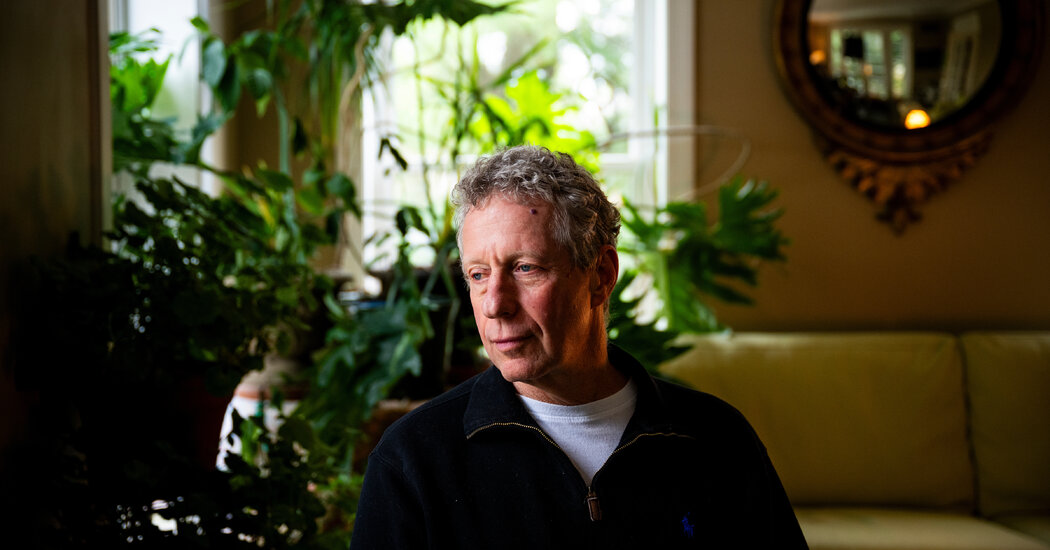 Featured image for "NPR Editor Suspended for Criticizing Network's Liberal Bias"