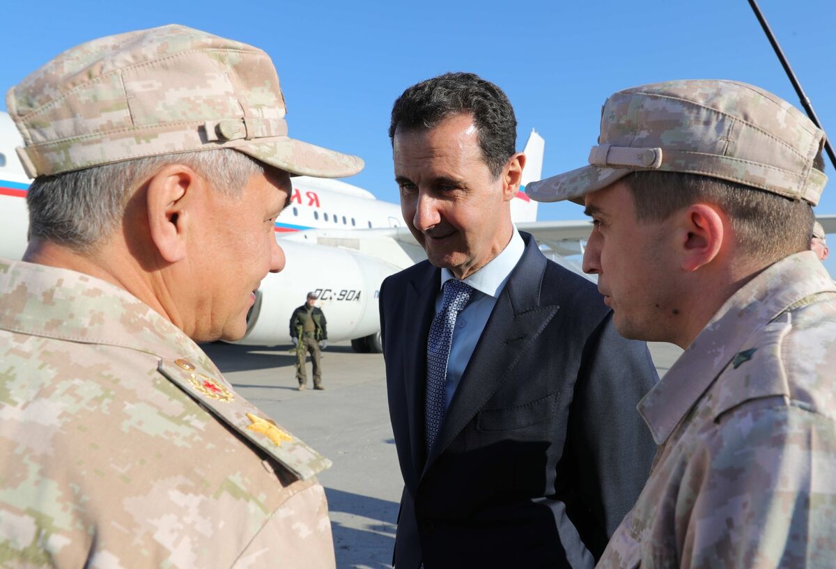 Assad's Fall: From Abandoned Palaces to Refugee Hopes