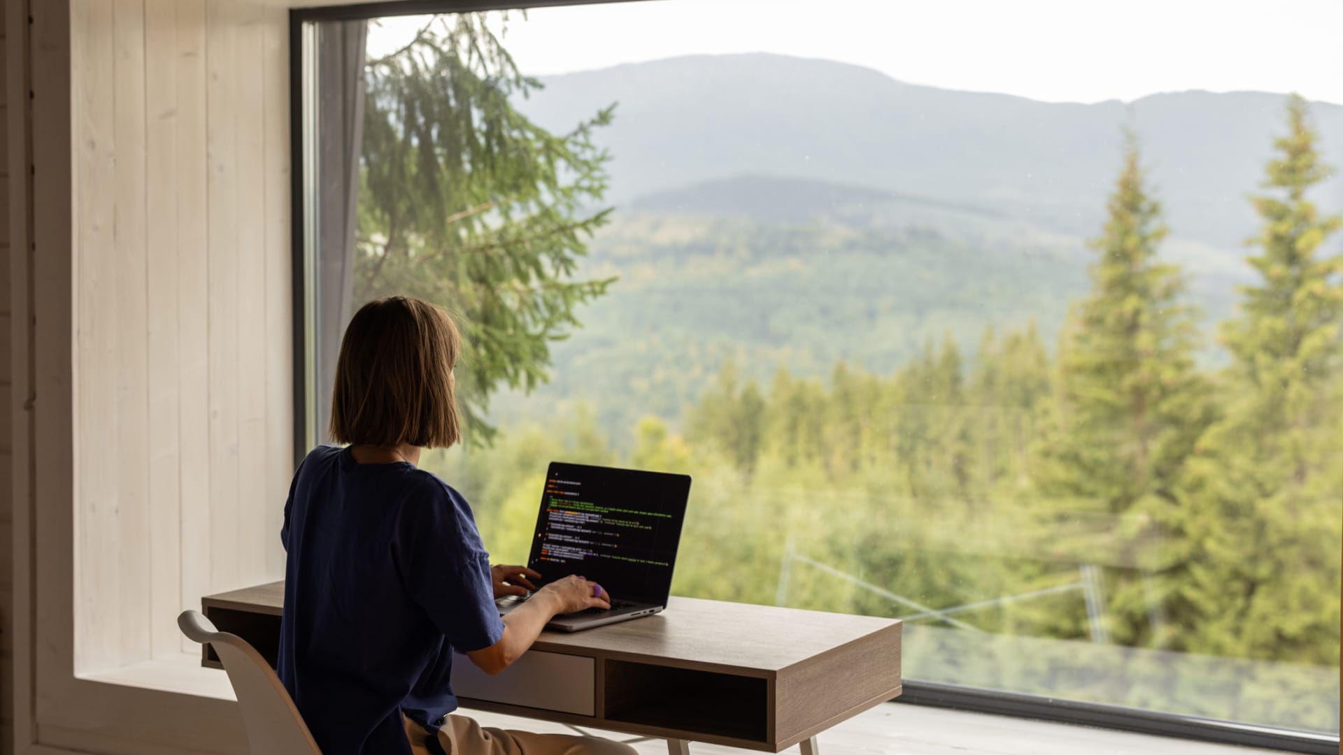 "Reducing Your Carbon Footprint While Working Remotely: Tips and Trends"