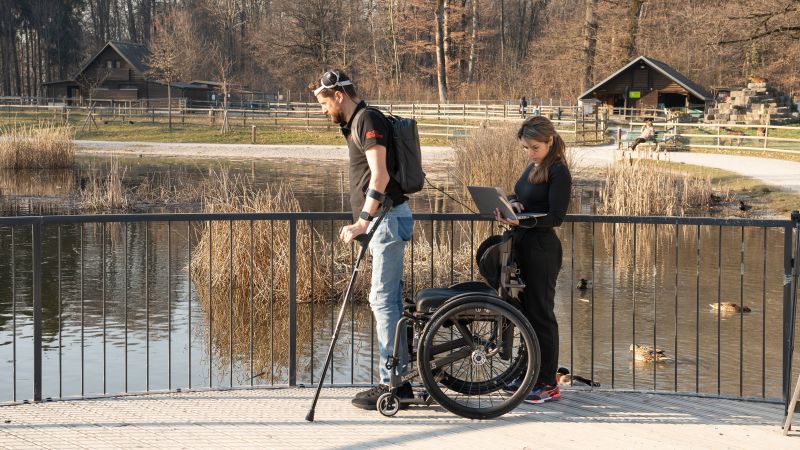 Featured image for Brain and Spine Implants Enable Paralyzed Man to Walk Naturally