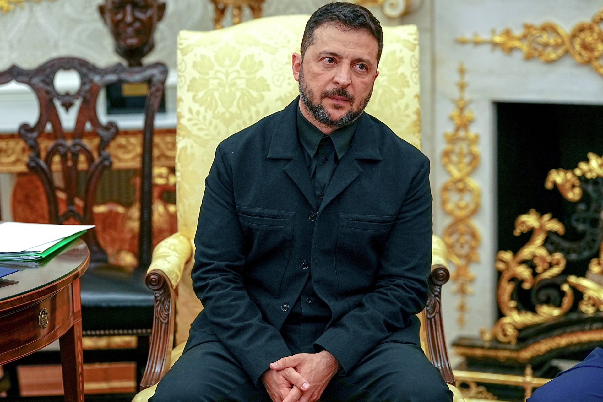 Zelensky's Outfit Choice Sparks Debate Ahead of Trump Meeting