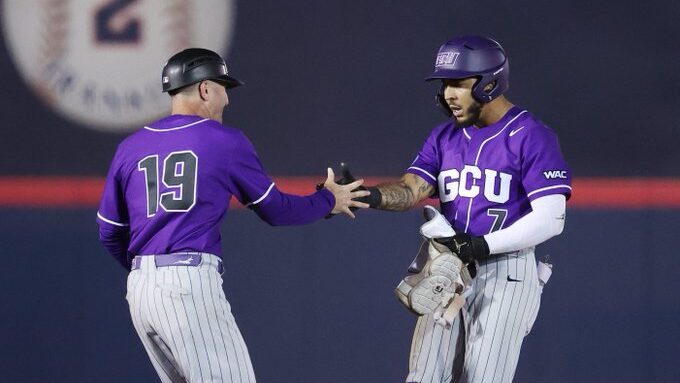 Featured image for Grand Canyon Stuns Arizona in NCAA Baseball Tournament