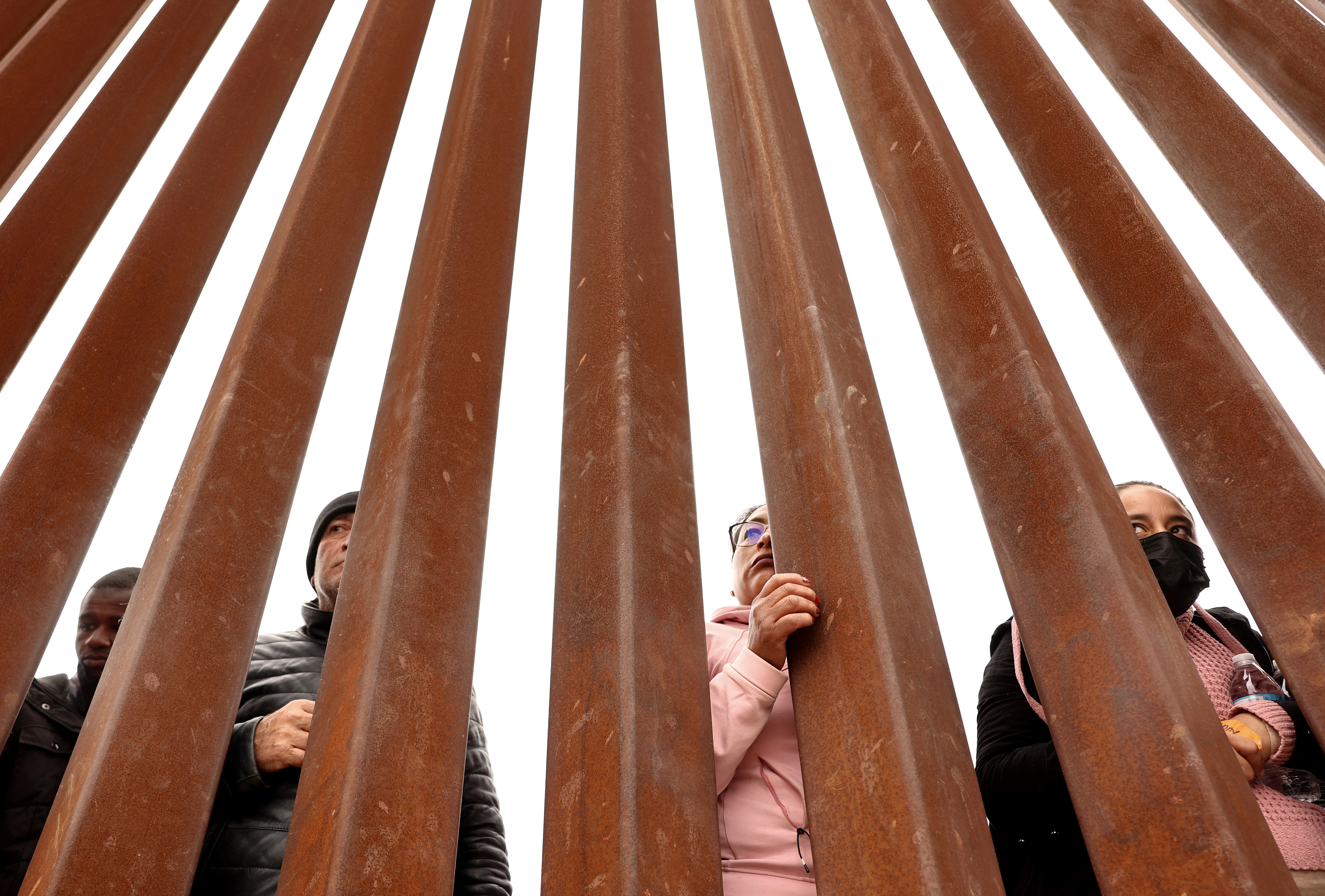 Florida Judge Continues to Block Biden's Immigration Policy Despite Administration's Efforts.