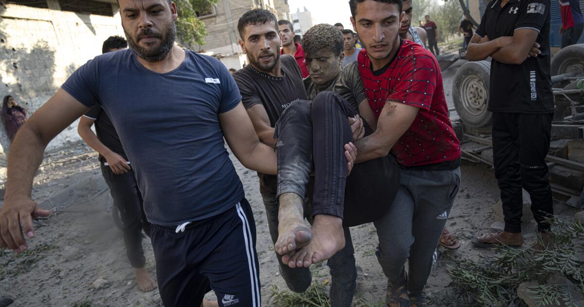Gaza hospitals overwhelmed as Americans evacuate Israel
