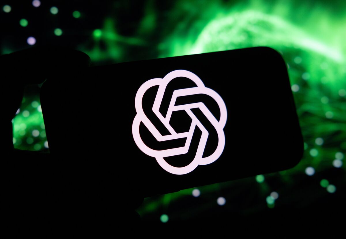 Featured image for Google accelerates AI ambitions with Windsurf talent and leadership acquisitions