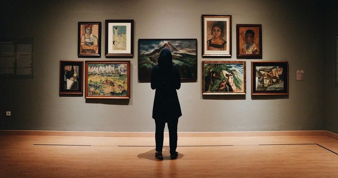 Featured image for Visiting Art Galleries Boosts Heart Health and Reduces Stress
