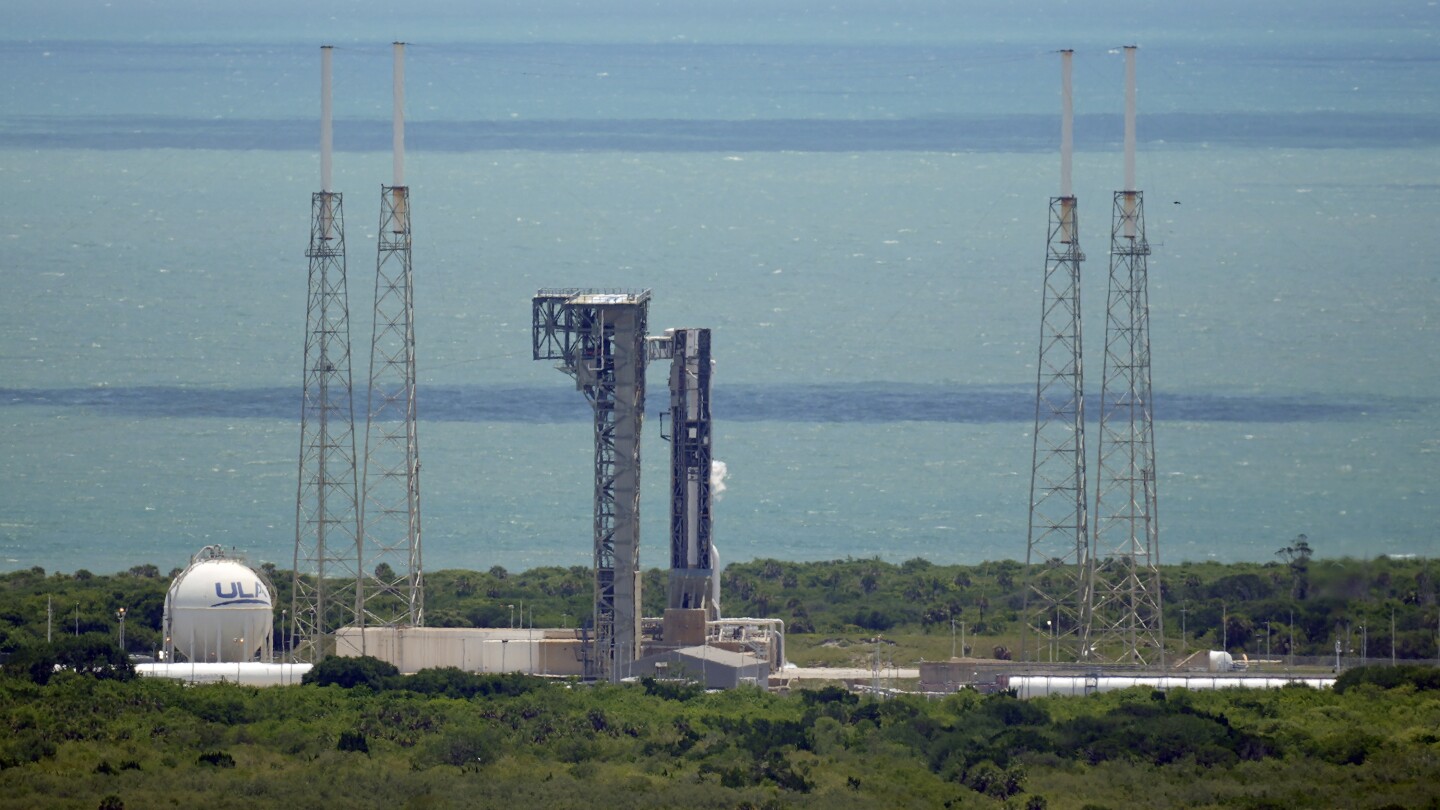 Boeing Aborts First Crewed Starliner Launch for NASA