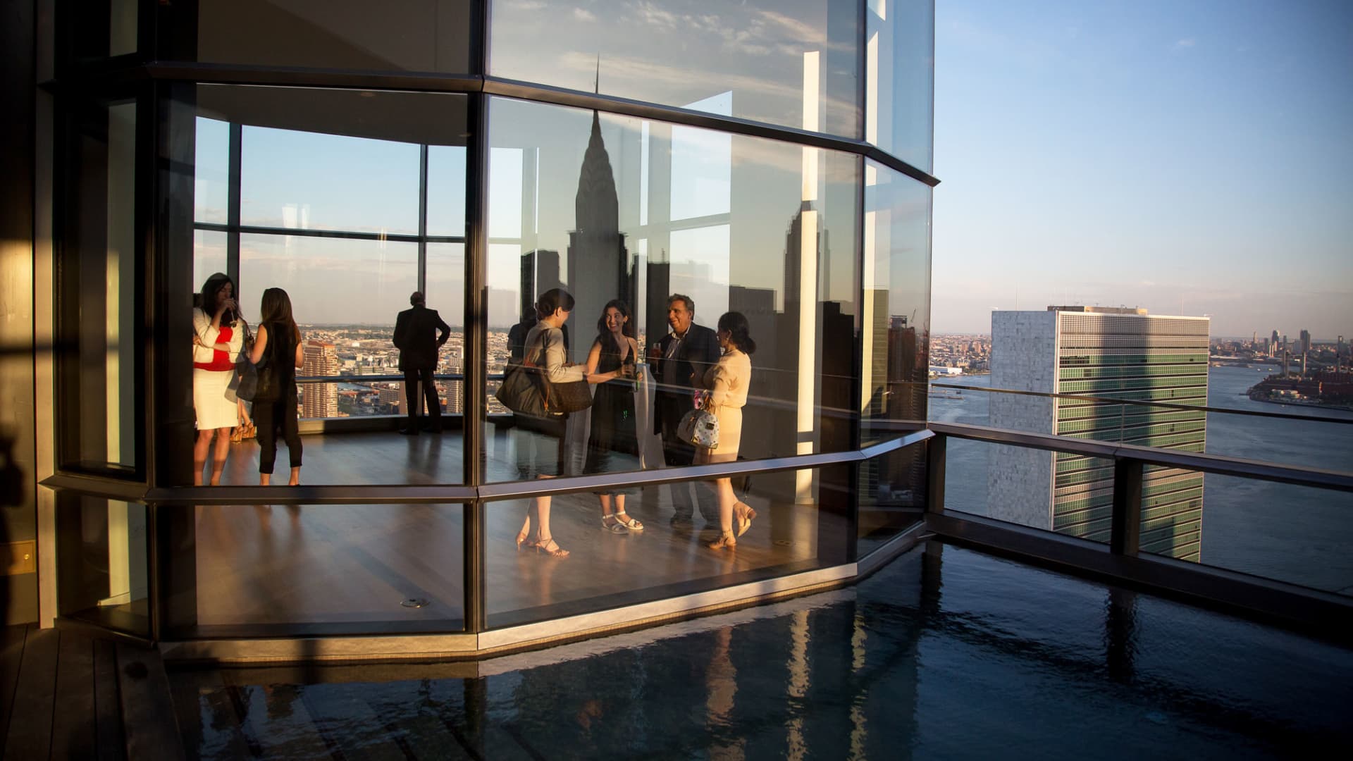 Manhattan Real Estate Market Struggles in Q1 2021