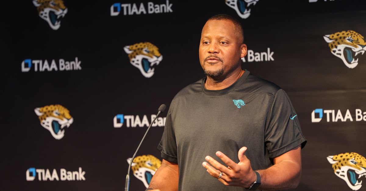 "Eagles Expand Defensive Coordinator Search with Mike Caldwell Interview"