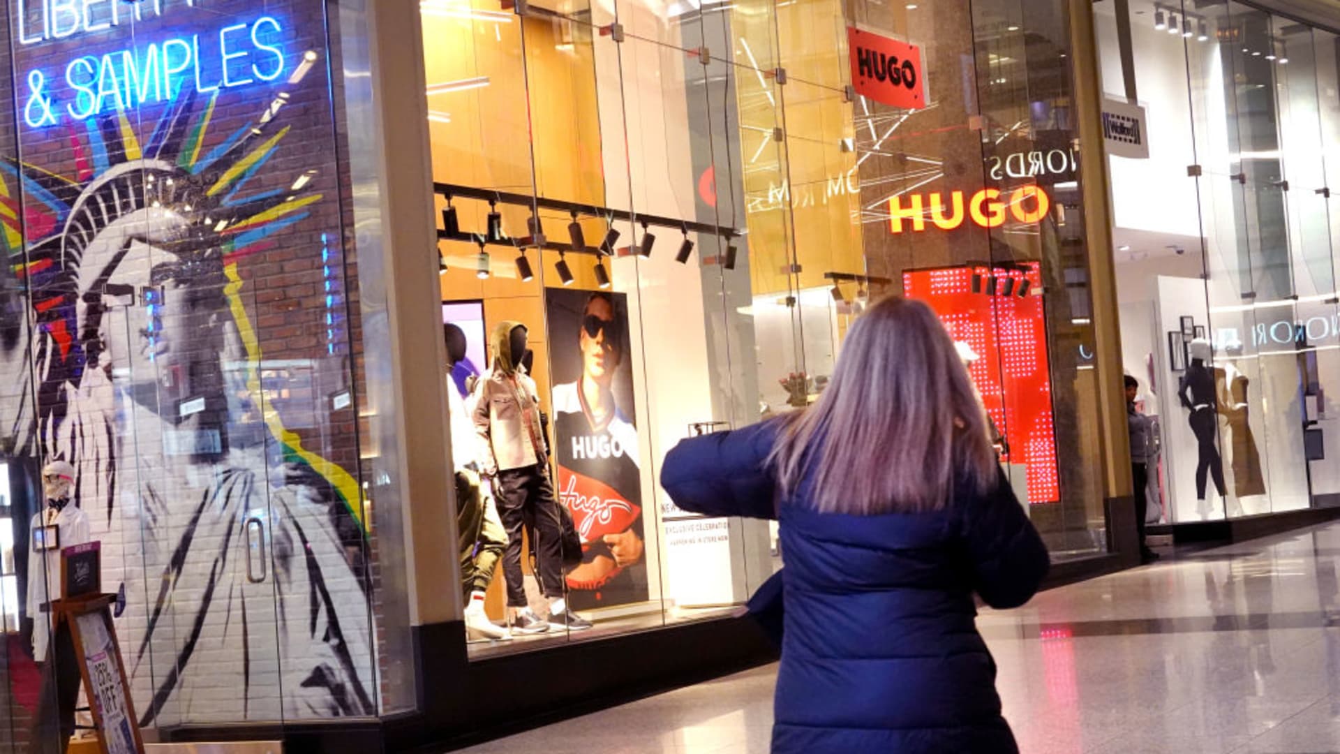 U.S. GDP growth slows to 1.1% in Q1.