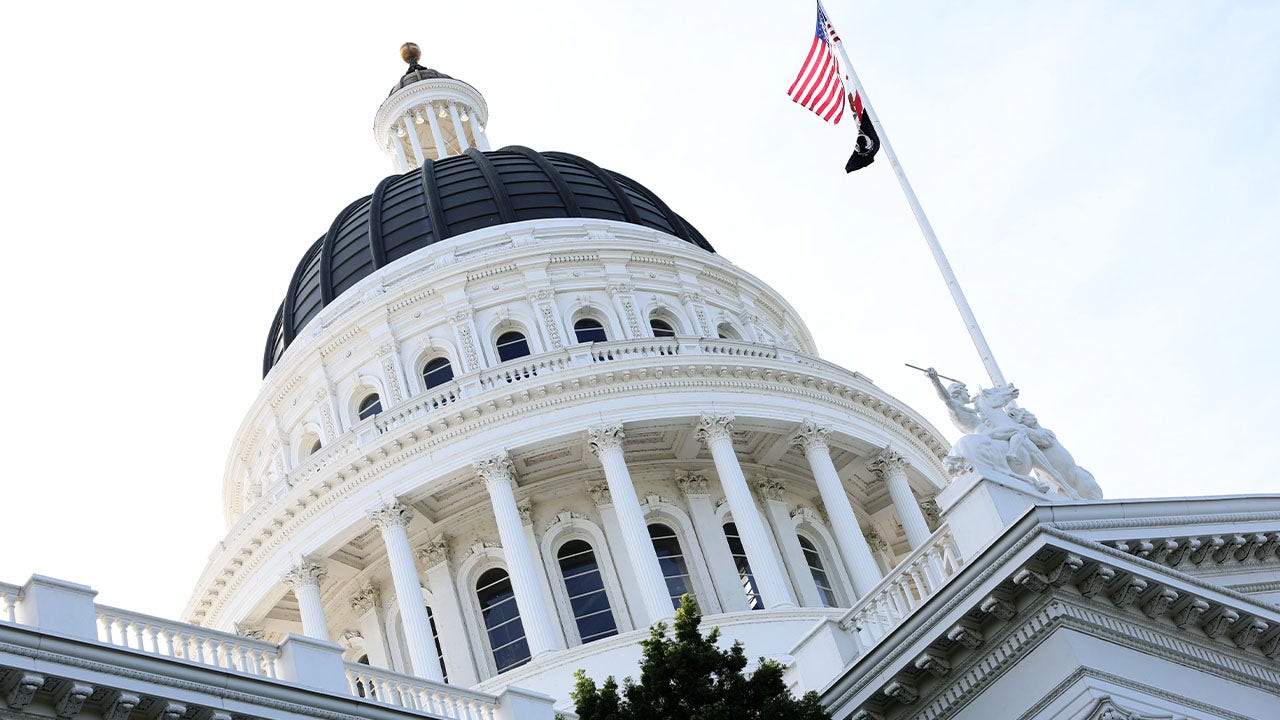 California's Job Growth Lags, Leading Nation in Unemployment
